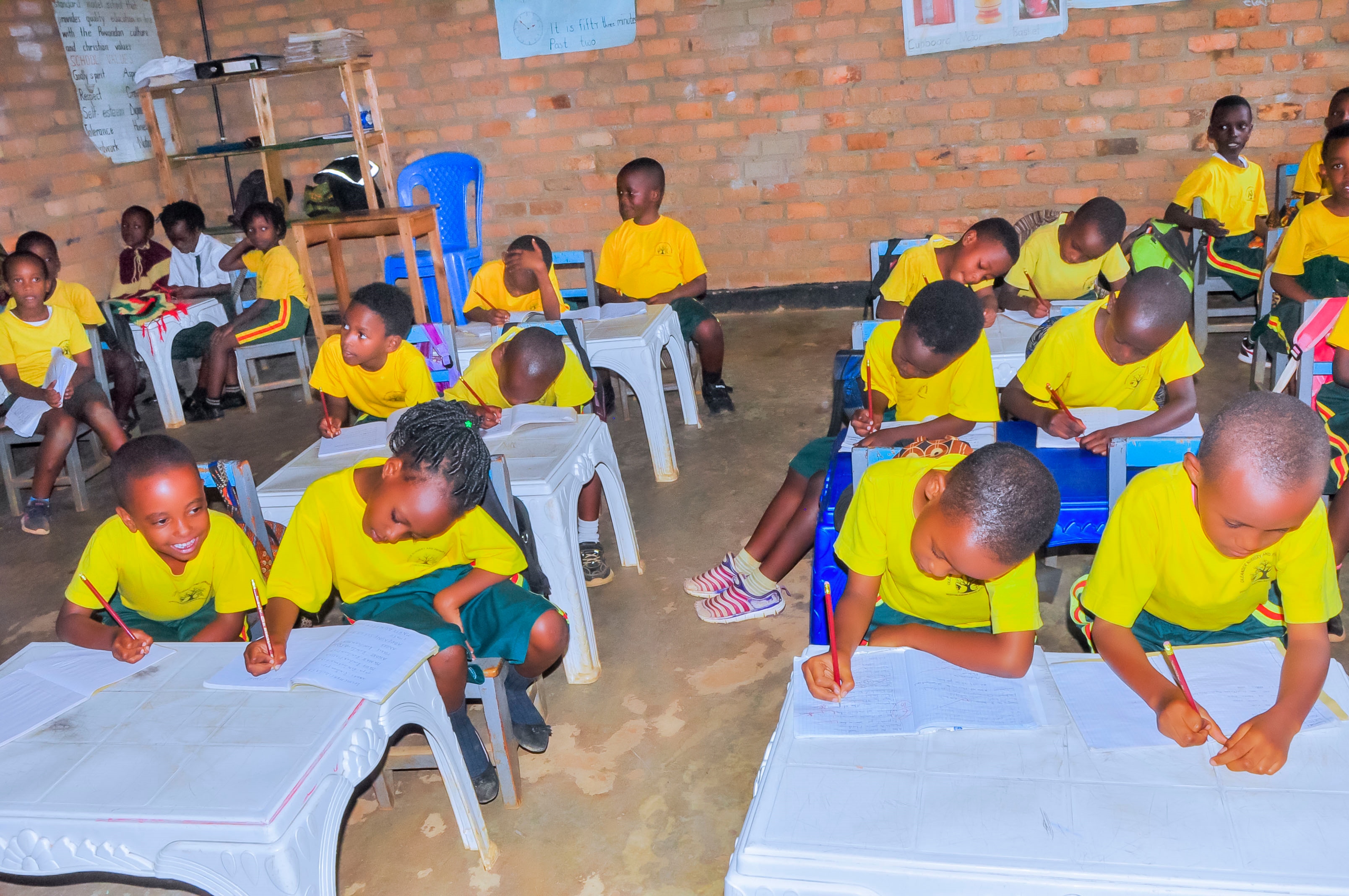 Oleander pupils together at school